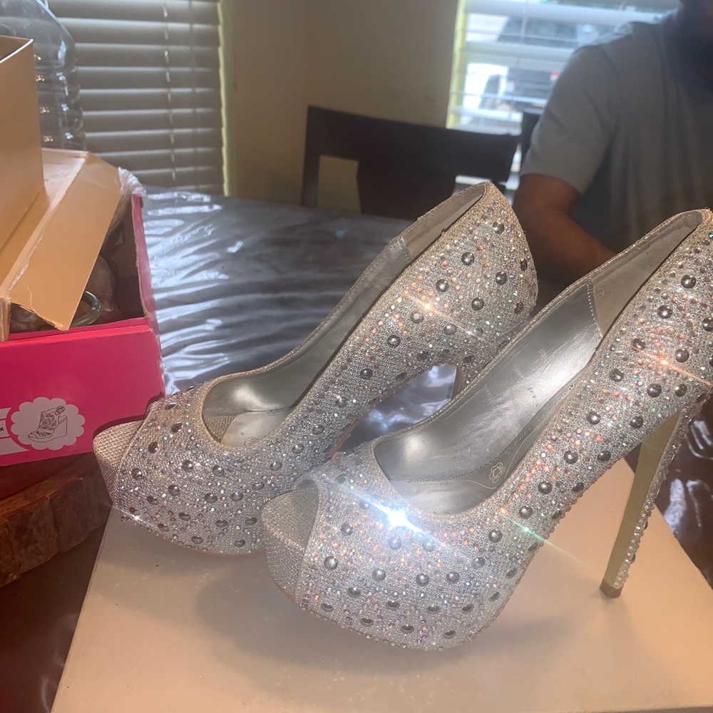 Elegant heels